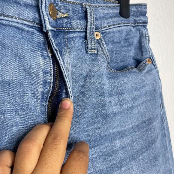 Universal Thread Womens Jeans Size 10R High Rise Slim Straight Denim Blue - Picture 14 of 14